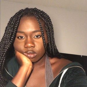 Meet your Posher, Abigail